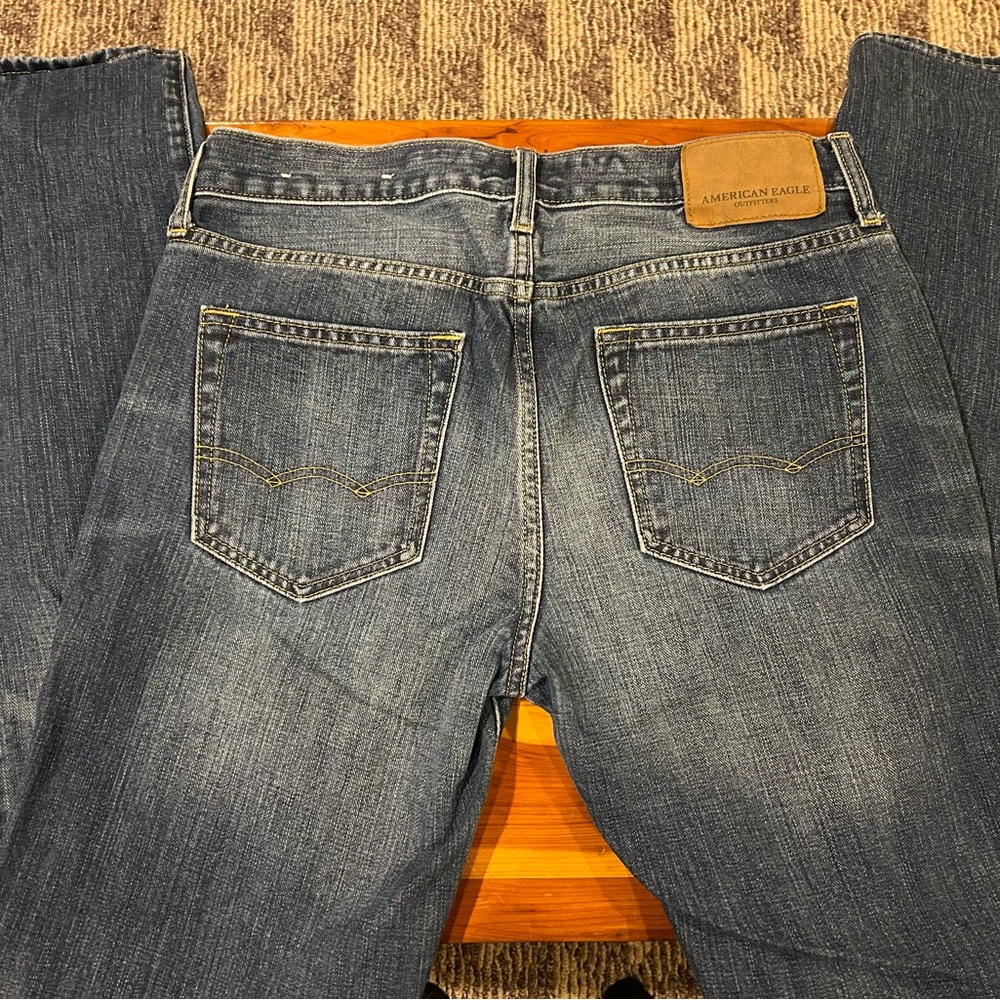American Eagle Outfitters Men’s Faded Blue Slim Straight Jeans - Picture 2 of 5